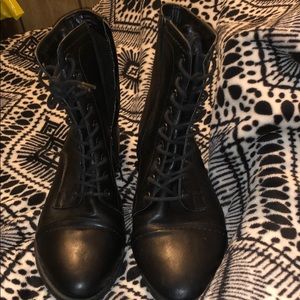 Black combat boots !